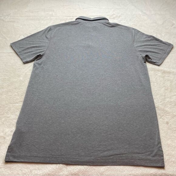 Travis Mathew Gray Tone Short Sleeve Polo Size Medium - Picture 2 of 13